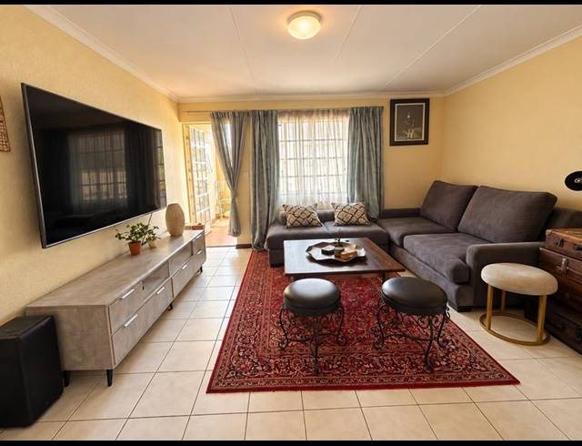 2 BEDROOM APARTMENT FOR SALE IN ELARDUSPARK